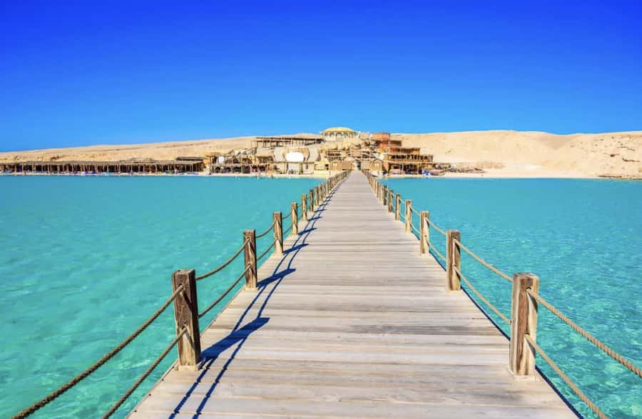 Hurghada: Elegance Yacht Cruise To Orange bay Island W lunch - Sailing across the Red Sea