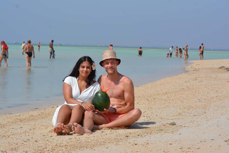 Hurghada: Elegance Yacht Cruise To Orange bay Island W lunch - Hotel pickup and the marina start