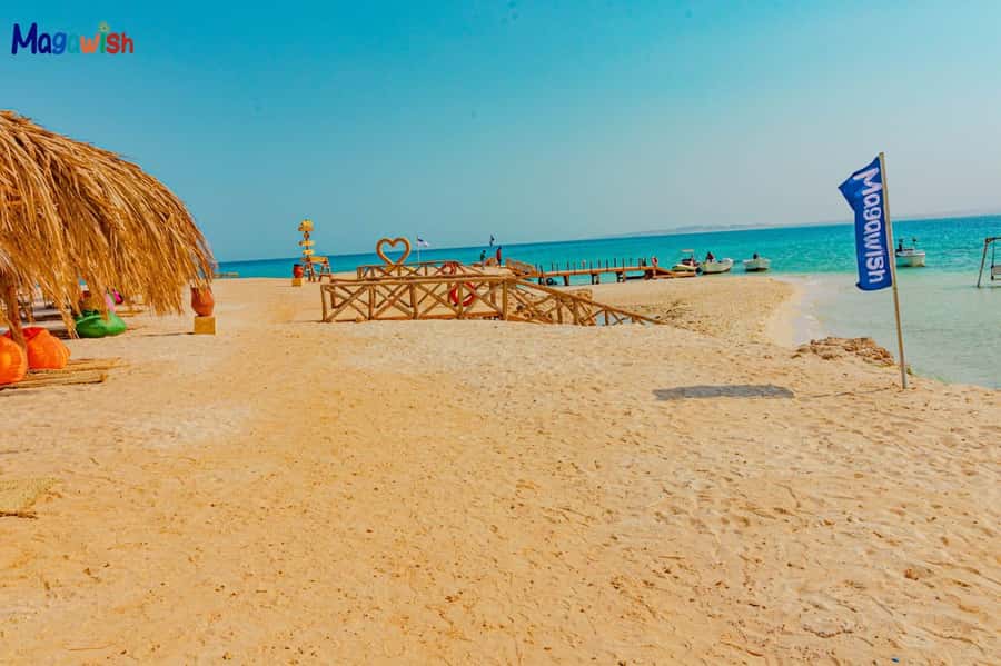 Hurghada: Elegance Yacht Cruise To Orange & Magawish island - Snorkeling the Red Sea coral reefs