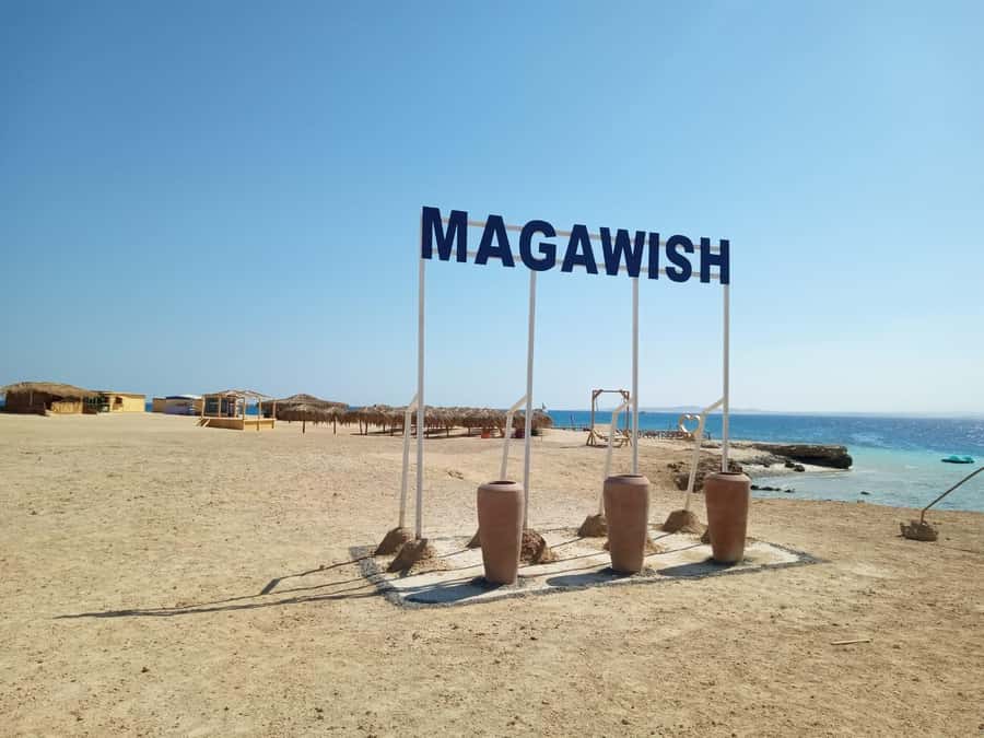 Hurghada: Elegance Yacht Cruise To Orange & Magawish island - Seafood lunch with a full plate
