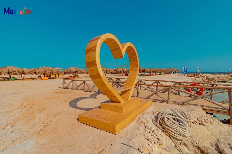 Hurghada: Elegance Yacht Cruise To Orange & Magawish island - Hotel pickup sets the tone for the day