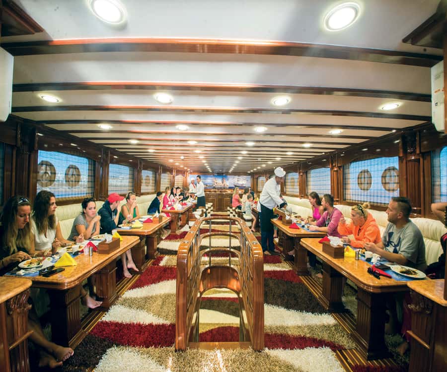 Hurghada: Elite vip snorkeling cruise with BBQ buffet lunch - The BBQ Buffet Is a Real Part of the Day