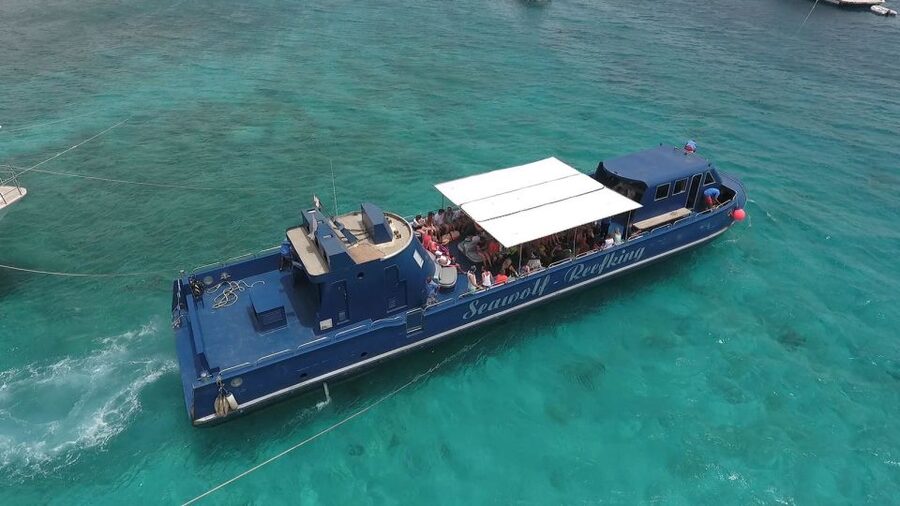 Hurghada: Empire Submarine Boat Trip with Snorkel and Drinks - The first hour: leaving Hurghada and reaching the reef