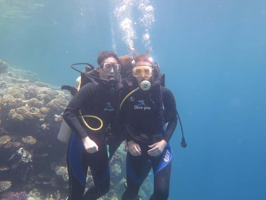 Hurghada: Full-Day Scuba Diving Tour with 2 Sites and Lunch - What the seven-hour Hurghada day feels like