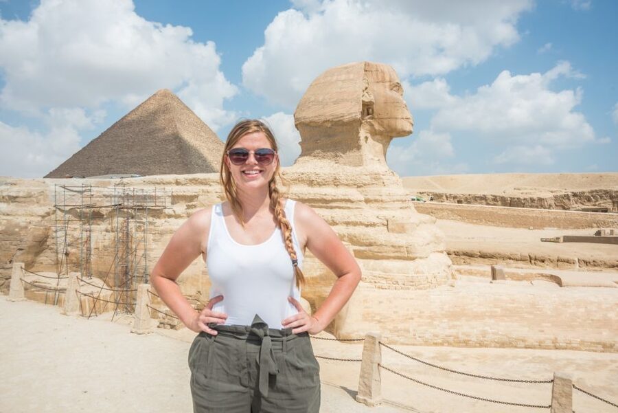 Hurghada: Giza Pyramids, Sphinx, Museum & Old Souq Day Trip - Khan El-Khalili and El Moez Street in old Cairo