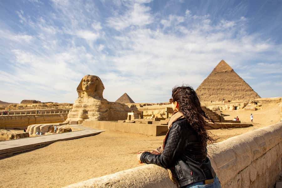 Hurghada: Giza Pyramids, Sphinx, Museum & Old Souq Day Trip - Guides make the biggest difference