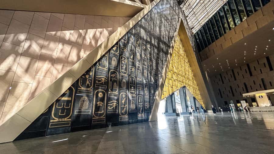 Hurghada: Grand Egyptian Museum, Pyramids & Sphinx Day Tour - Key points before you book