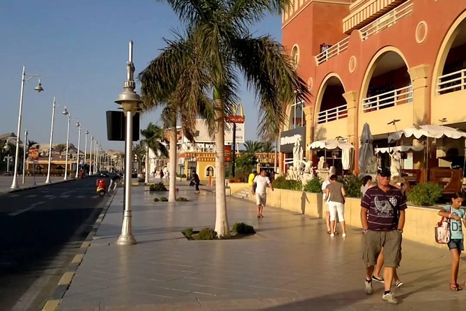 Hurghada: Guided City Highlights Tour with Shopping Stops - Al Mina Mosque and the city’s religious life