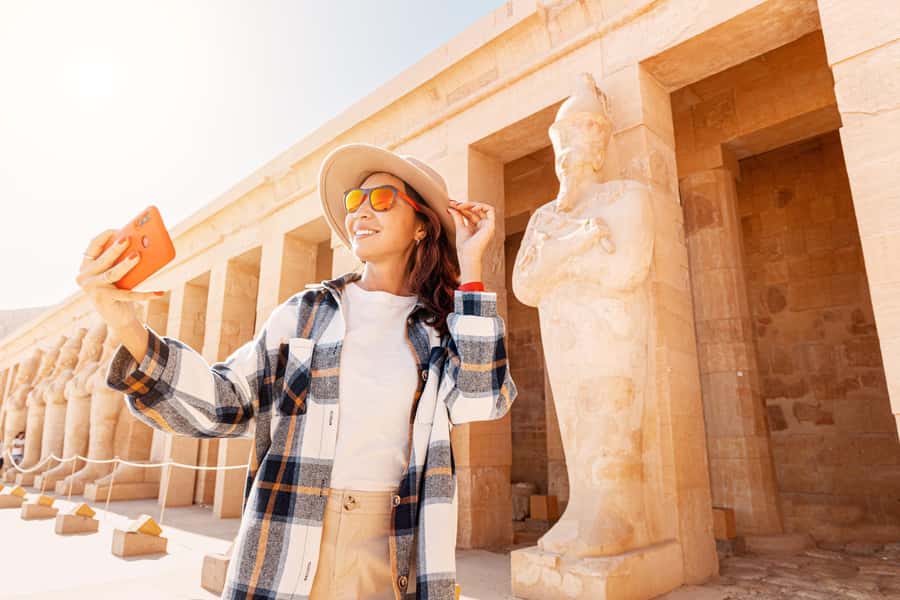 Hurghada: Luxor Hot Air Balloon Ride and Day Tour With Meals - The people can make or break the day