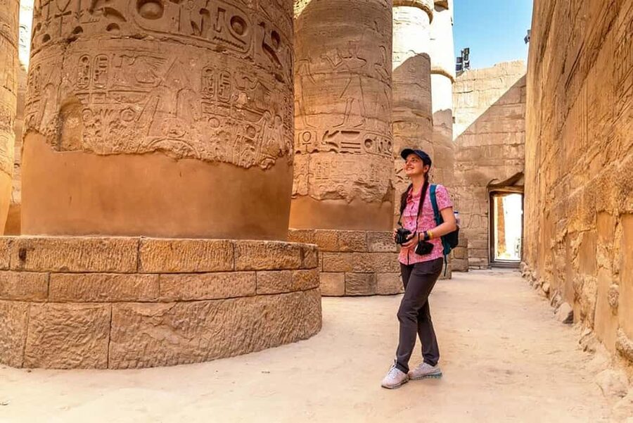 Hurghada: Luxor, Karnak Temple & Valley of the Kings - Lunch beside the Nile