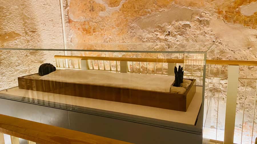 Hurghada: Luxor Tour with Valley of Kings, Karnak & Tut Tomb - Key points to know before booking
