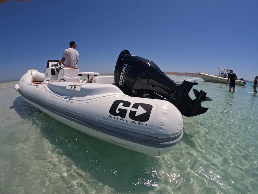 Hurghada: Magawish Island Speedboat W Snorkelling & Lunch - The optional five-minute parasailing flight