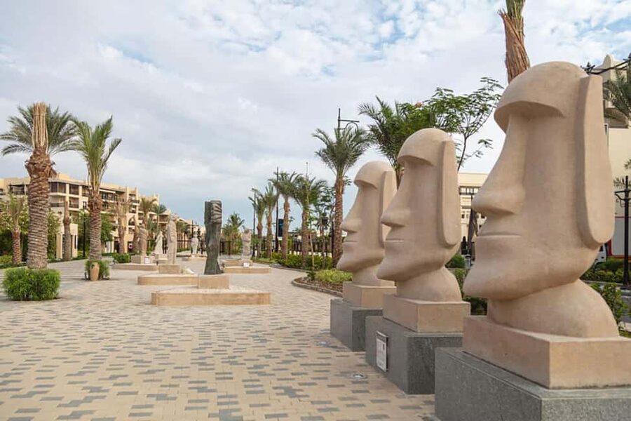 Hurghada: Morning or Sunset Sights Guided Tour with Shopping - How good are the guides?