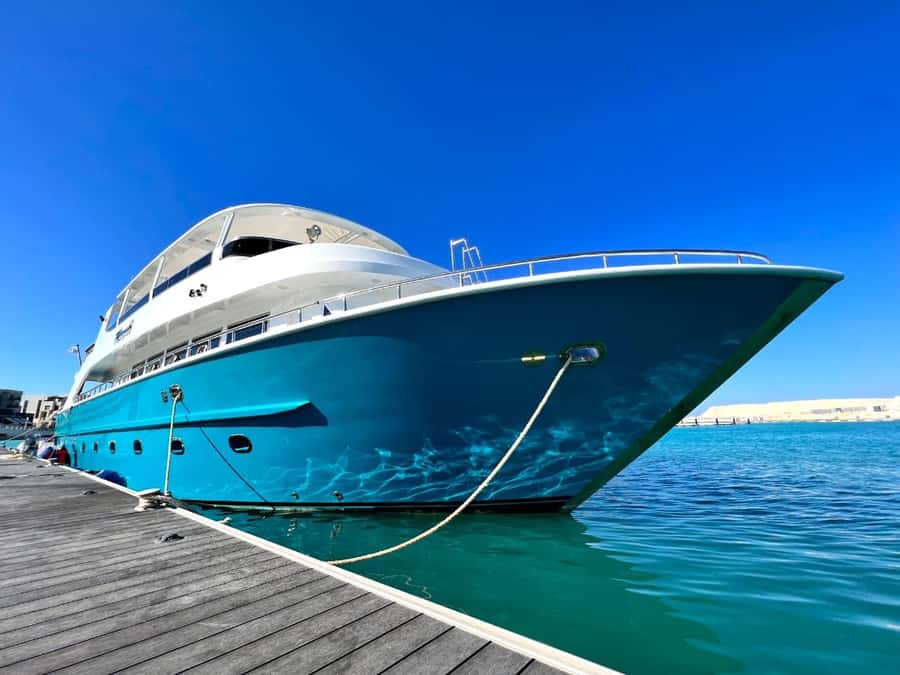 Hurghada: Orange & Giftun Island Cruise with Massage & Lunch - What makes this Red Sea cruise worth considering