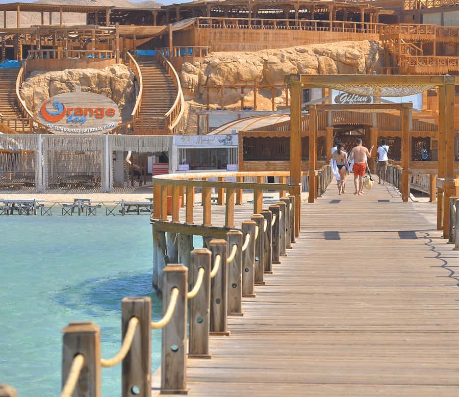 Hurghada: Premium Orange Island Cruise with Lunch & Transfer - Water sports and photographs: know what costs extra