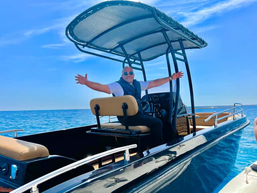 Hurghada: Private Speedboat Adventure with Snacks & Pick-up - Key points to know before booking