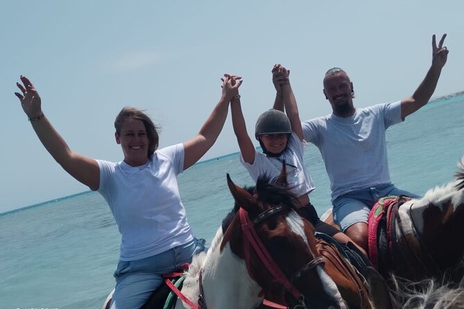 Hurghada: Red Sea & Desert Horse Riding Tour with Swimming - Horse Care, Helmets, and Riding Confidence