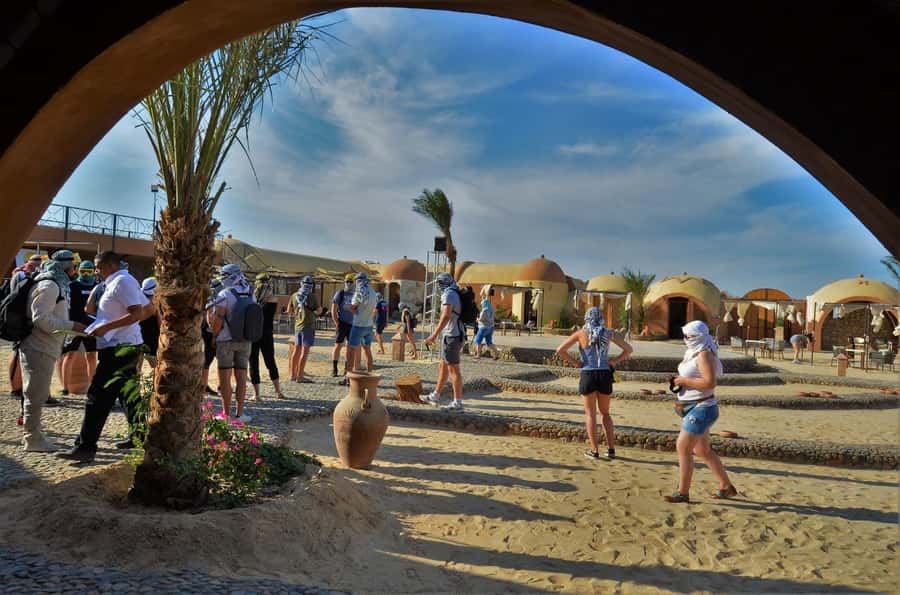 Hurghada: Red Sea Desert Quad Biking Tour & Sand Mountain - Riding 25 kilometers through the Red Sea Desert