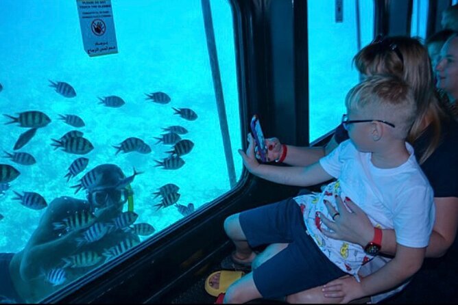 Hurghada: Royal Seascope Submarine Cruise with Snorkel Stop - What this semi-submarine experience really is