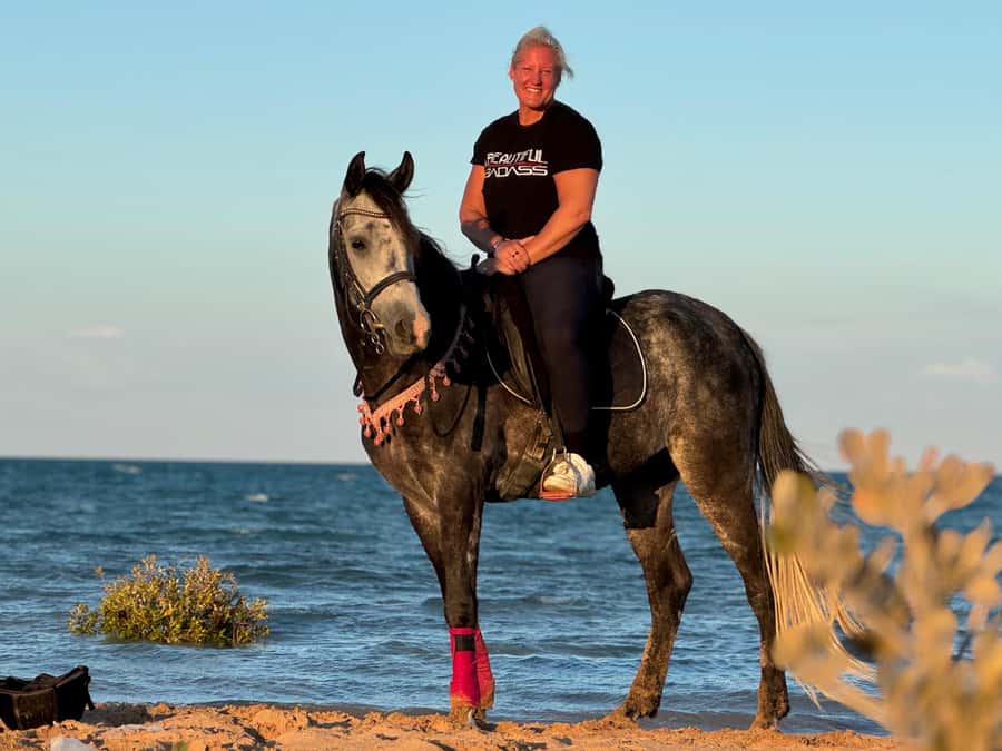 Hurghada: Sea & Desert Horse Riding tour/w Swimming&Transfer - Swimming with the horses