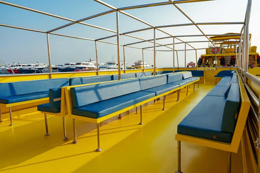 Hurghada: Semi-Submarine Boat Tour w/ Snorkeling & Transfer - The crew, guide, and extra services