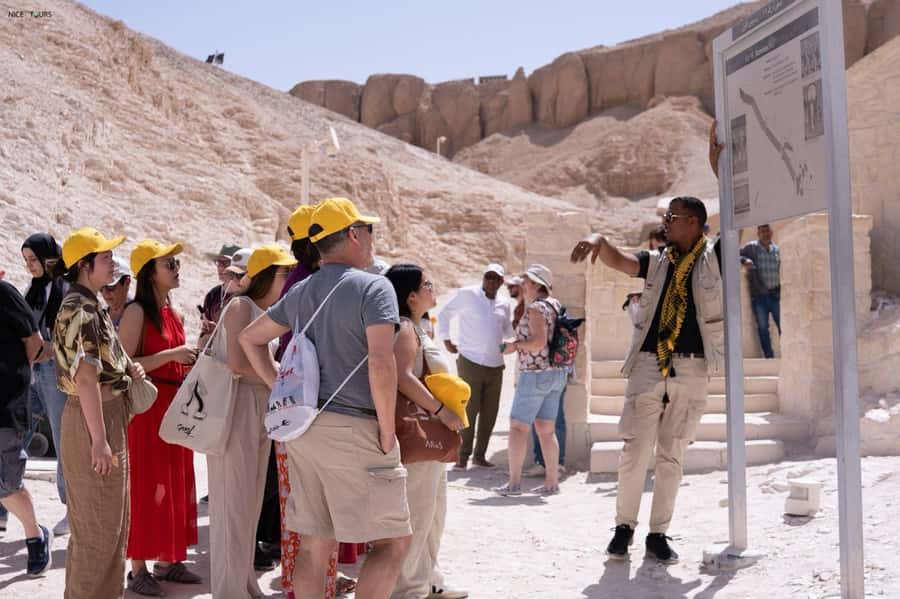 Hurghada: Small-Group Luxor Highlights & Tut Tomb Day Tour - The optional felucca ride on the Nile