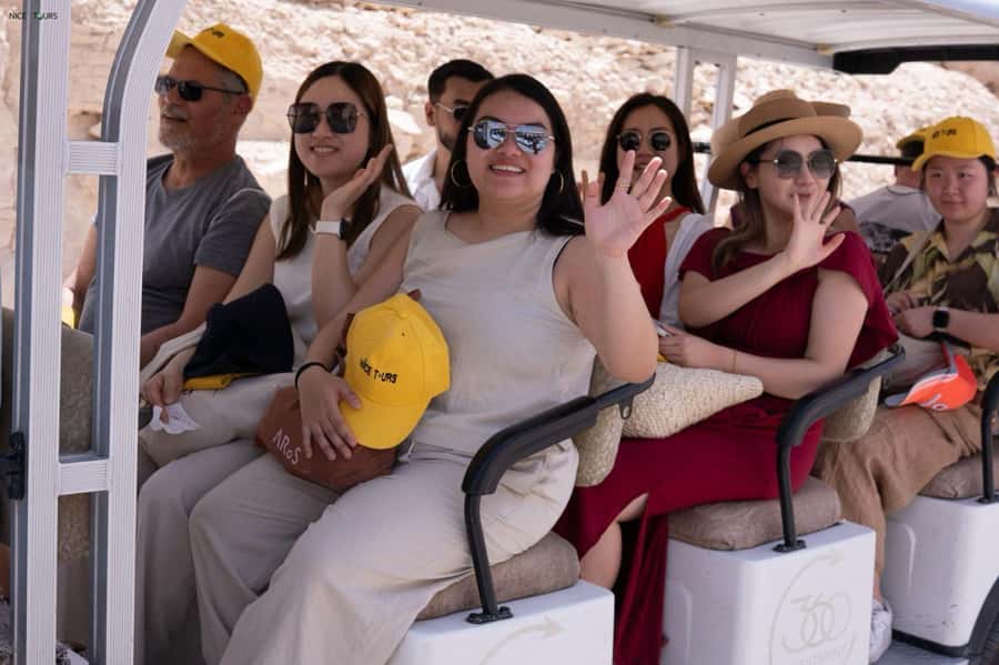 Hurghada: Small-Group Luxor Highlights & Tut Tomb Day Tour - The early pickup and five-hour road journey