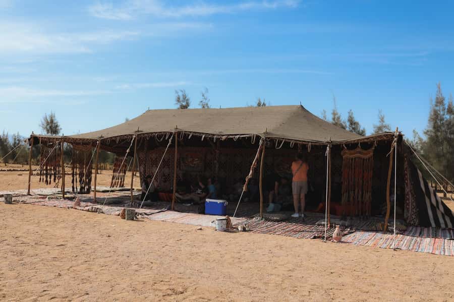 Hurghada: Sunset Camel Ride with Dinner - Bedouin-style food at the oasis