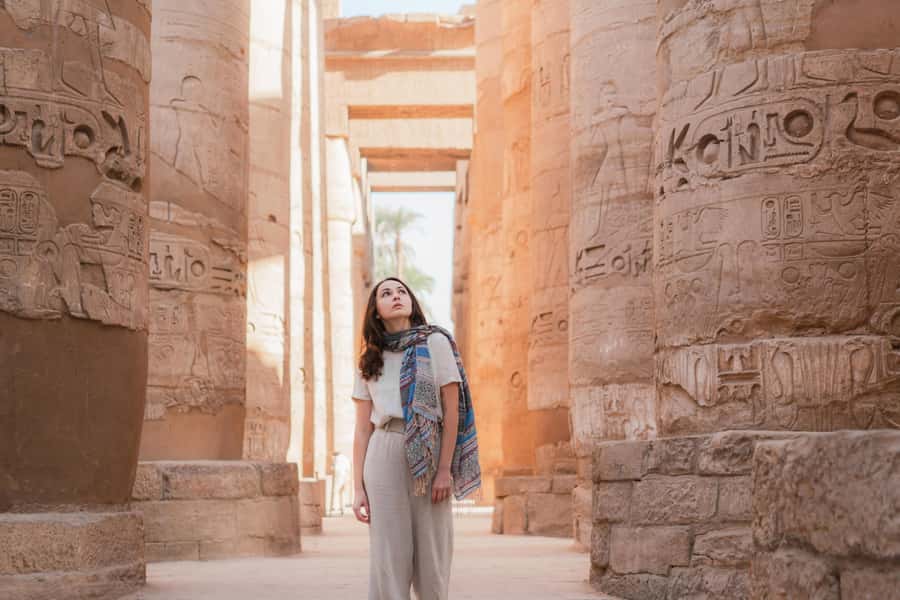Hurghada: Valley of Kings Hatshepsut & Karnak Luxor Day Trip - Valley of the Kings: tombs, color, and limited time
