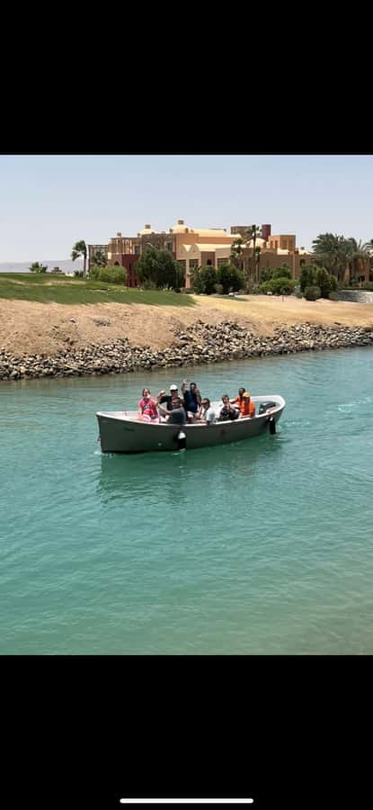 Lagoon trip El Gouna - Starting in Kafr Old Town and Downtown