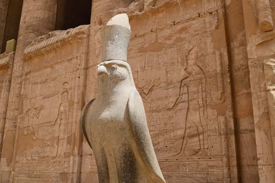 Luxor: 4 Days Nile Cruise with Guided Tours & Abu Simbel - Day 1: royal tombs before the river