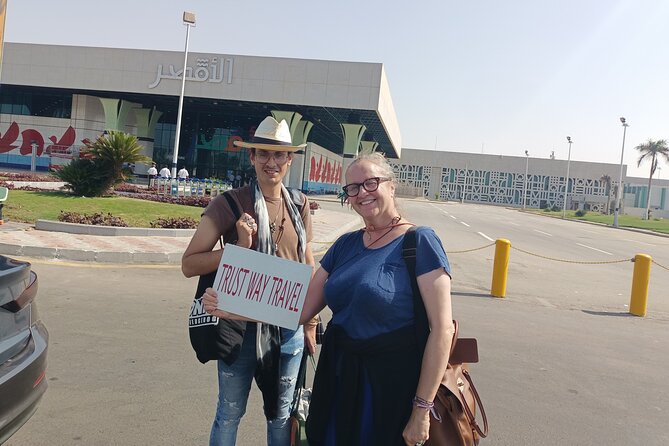 Luxor Airport Transfer - Vehicle comfort for bags and tired passengers