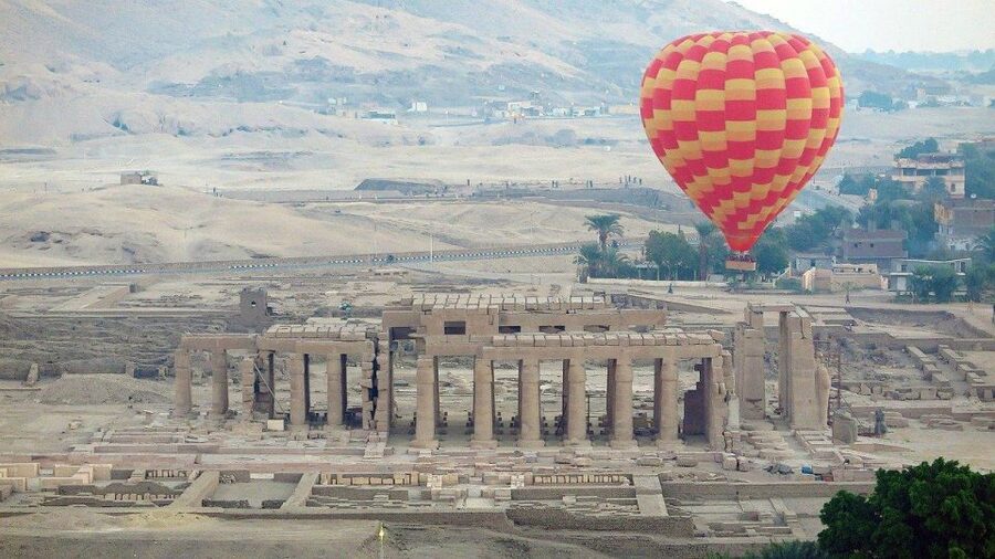 Luxor: Amazing Sunrise Hot Air Balloon Ride - Why Luxor works so well from a balloon