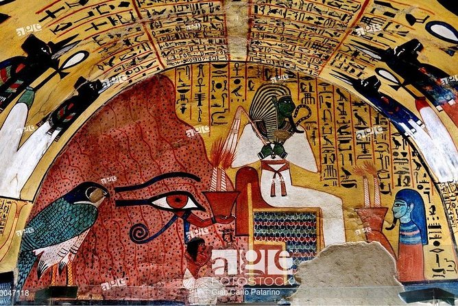 Luxor Day Tour: Valley of Kings & Queens & Hatchepsut Temples - Medinet Habu: a powerful temple with breathing room