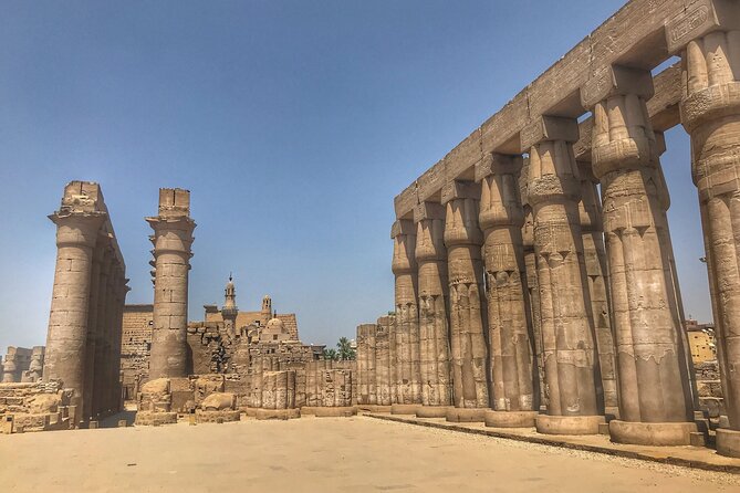 Luxor : Full Day Tour to Luxor West and East Banks & Lunch - Guides, vehicles, and group size