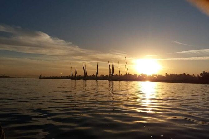 Luxor Half Day tour: Valley of the Kings, Hatshepsut and Memnon - Two hours among royal tombs