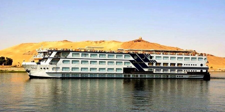 Luxor: One-night Nile Cruise to Aswan with Transfer - Food, cabins, and service aboard the ship