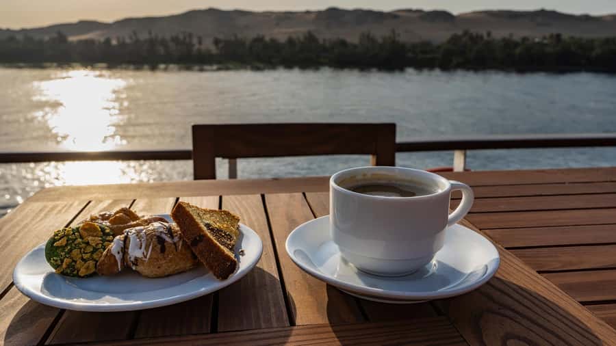 Luxor: One-night Nile Cruise to Aswan with Transfer - What the $500 price really covers