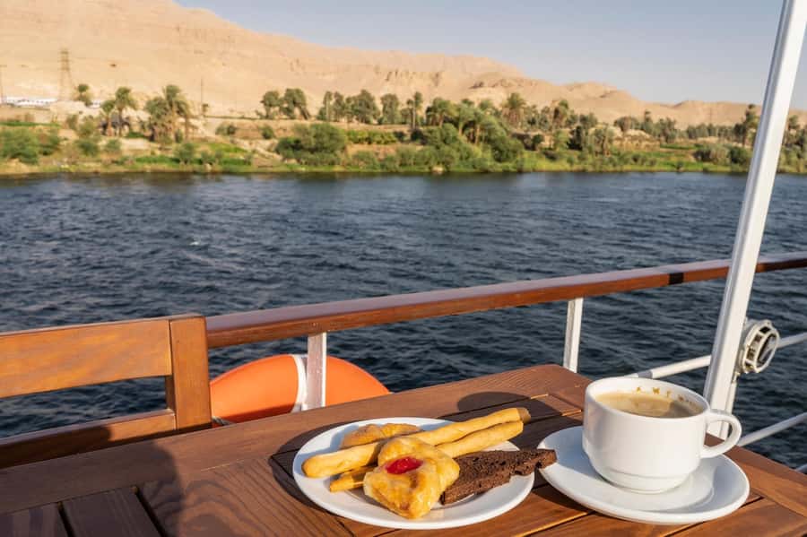 Luxor: One-night Nile Cruise to Aswan with Transfer - Day one: pickup in Luxor and settling aboard
