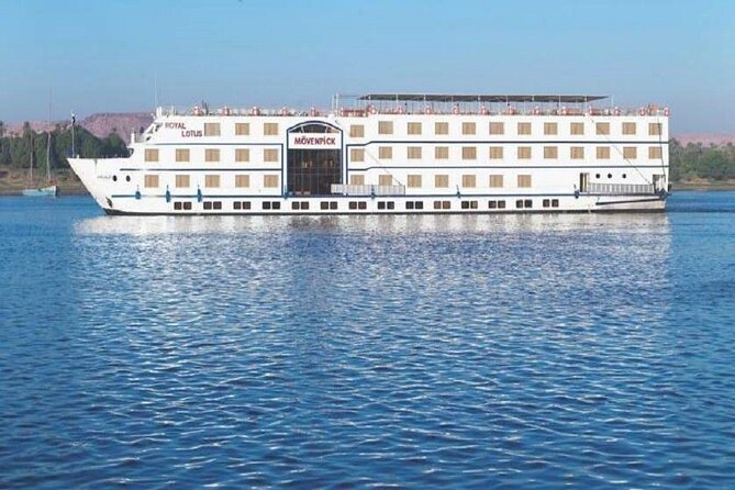Luxury Cairo Nile Dinner Cruise and Show - Nile Maxim Cruise - What arrives at dinner