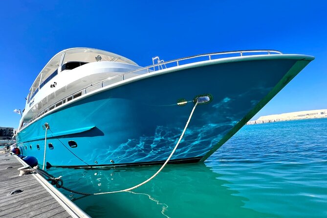 Luxury Cruise inc. Snorkeling/Massage/Island/water sport & Lunch - Beginner scuba with patient instruction