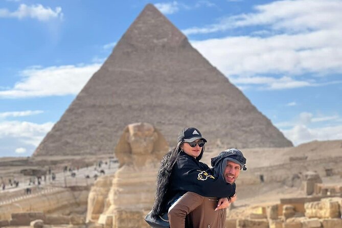 Luxury Private Tour Giza Pyramids ,Egyptian Museum and Bazaars - A private Cairo day with a simple rhythm
