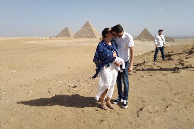 Luxury Private Tour Giza pyramids ,Sphinx ,Camel Rid and Lunch - Koshary gives lunch a local touch