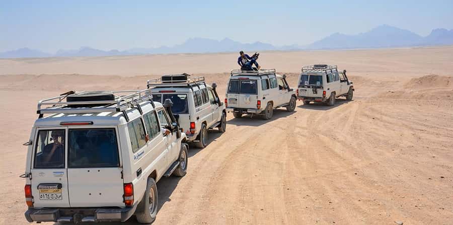 Makadi Bay: Jeep Safari Adventure with Bedouin guide - Camel riding: included, but keep it brief
