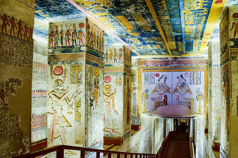 Makadi Bay: Luxor Private Tour Kings Valley and Hatshepsut - Leaving Makadi Bay before sunrise