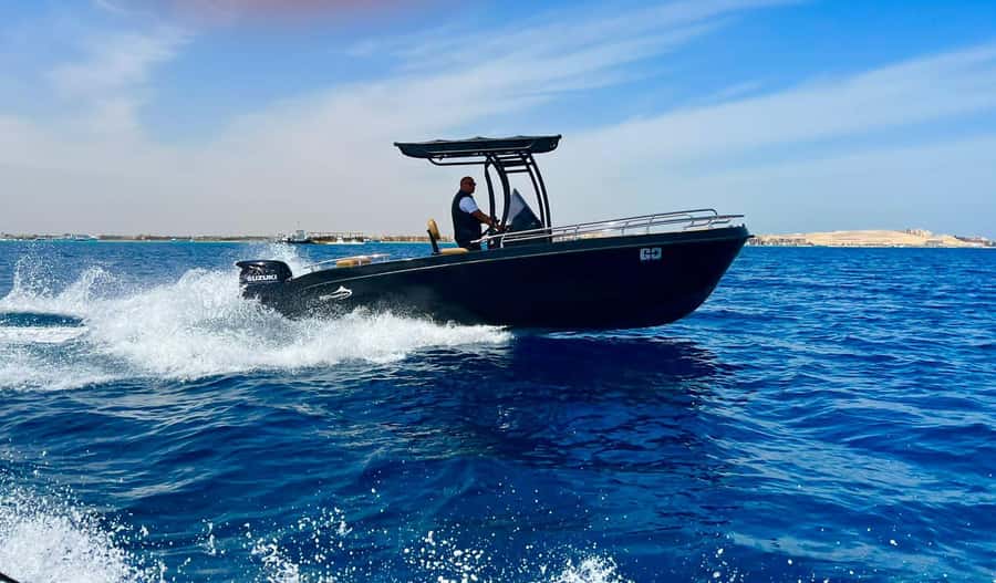 Makadi: Giftun Island Speedboat Cruise to Orange Bay & Lunch - From Makadi pickup to the Hurghada marina