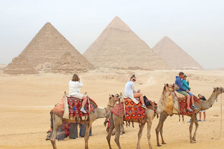 Marsa Alam: Ancient Cairo & Giza Pyramids Day Trip by Plane - Cairo with an Egyptologist guide
