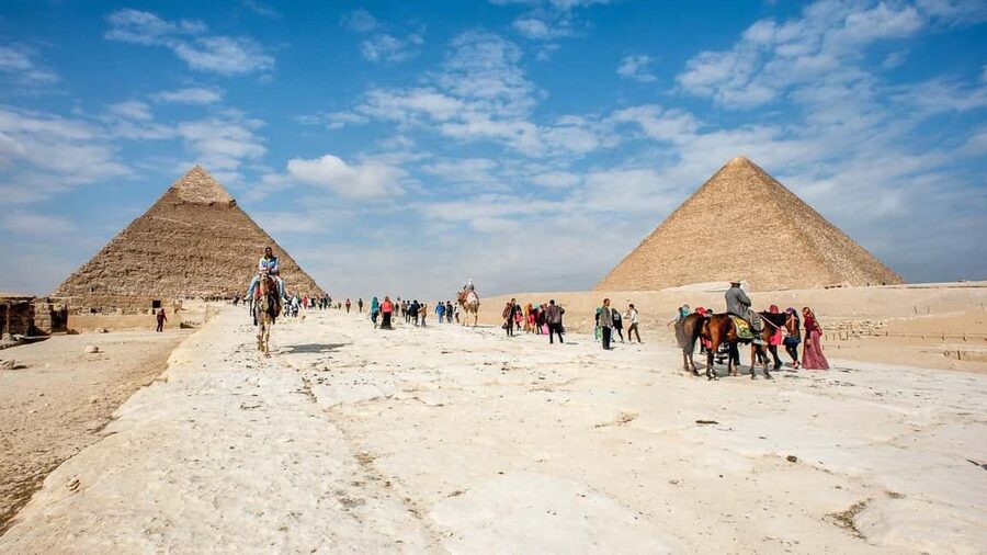 Marsa Alam: Ancient Cairo & Giza Pyramids Day Trip by Plane - Optional Nile cruise and extra charges