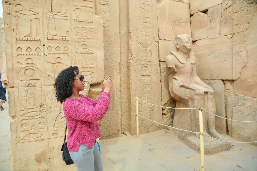 Marsa Alam: Valley of the Kings & Karnak Temples Luxor Tour - Hatshepsut’s temple and the story of a female pharaoh