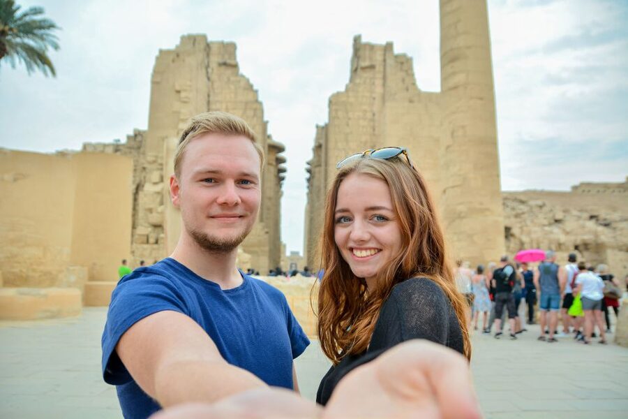 Marsa Alam: Valley of the Kings & Karnak Temples Luxor Tour - Guides, languages, and the human side of the day
